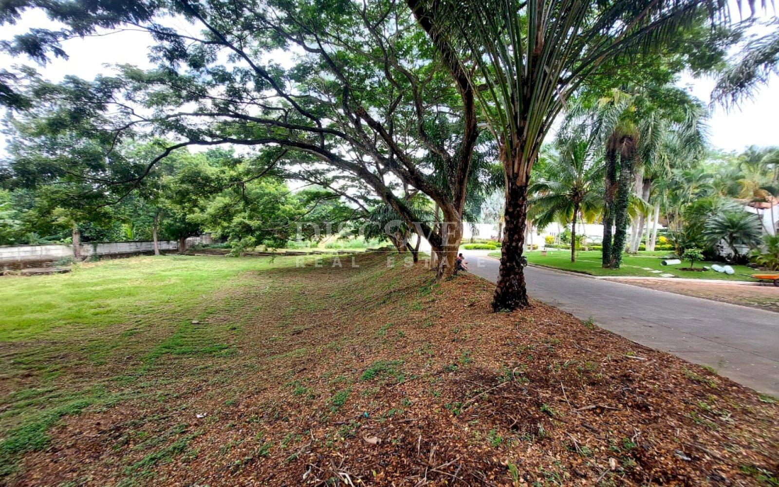  Land for Sale located in Villa Fontana Sur