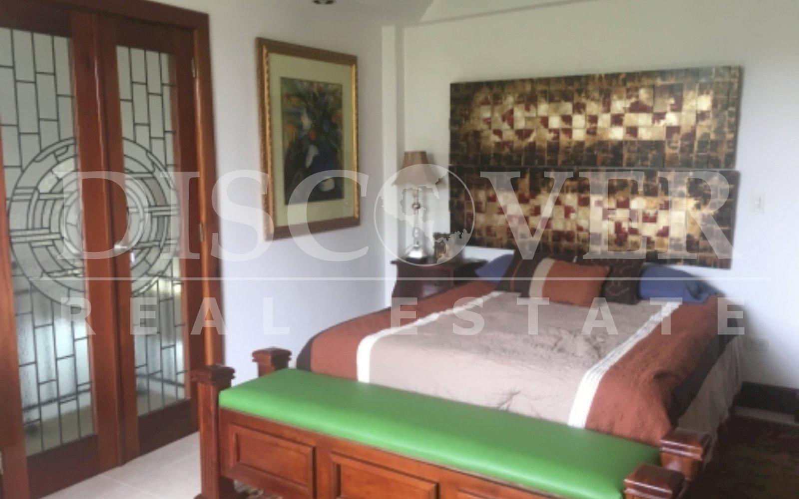  Beautiful House with large gardens, pool for Rent in Ticomo Sur ID 12004