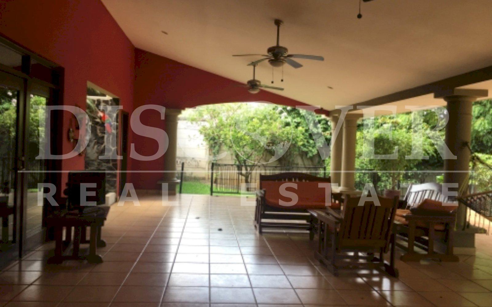 https://images.discovernica.com/propiedad/1600/0B3C14F6_F6AA_4D6A_B591_CBFD8736E363.jpeg