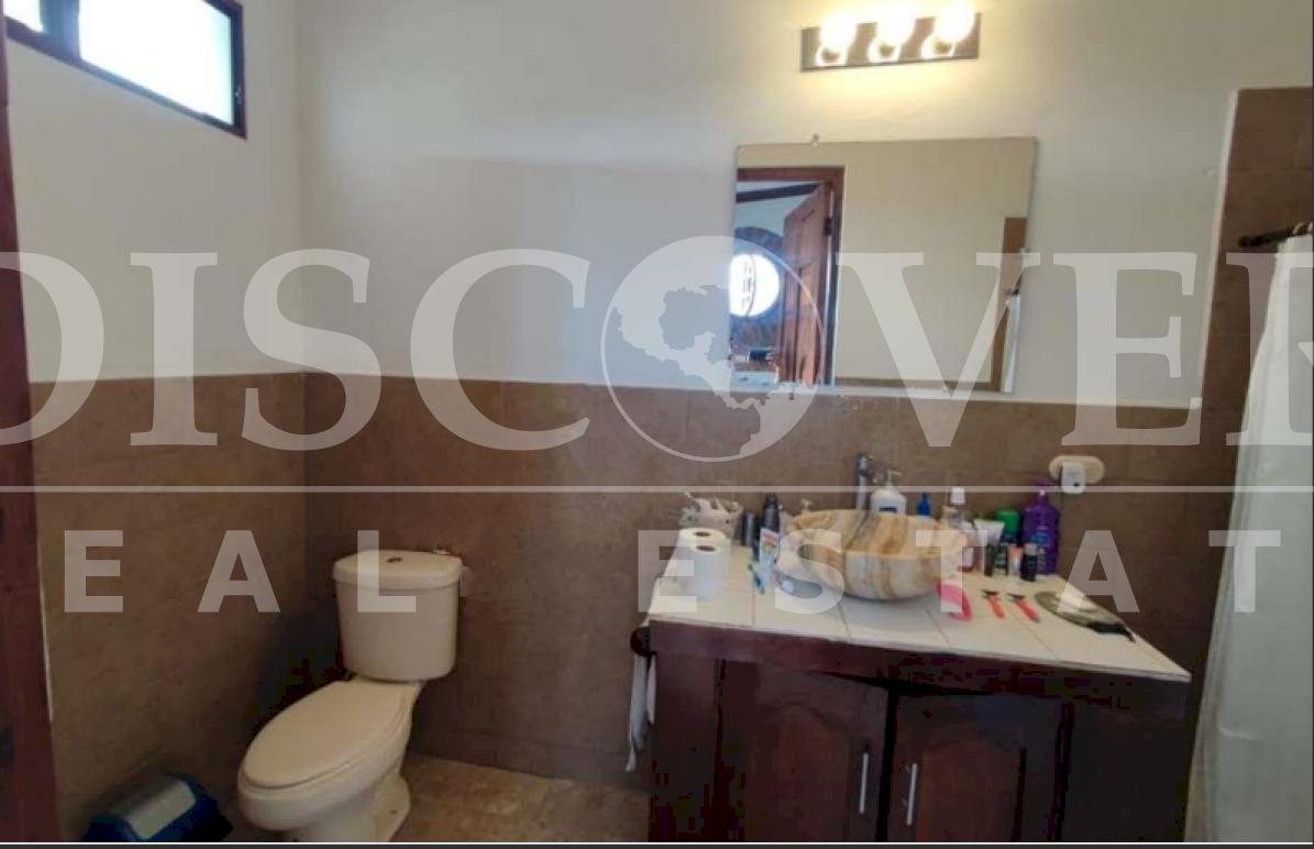  Nice Colonial Corner House for Sale in Granada ID 2989