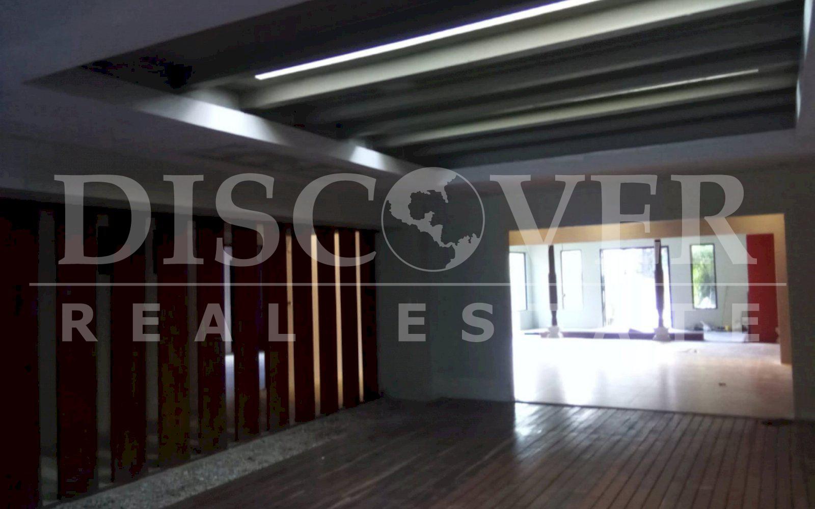  Local with high commercial potential for Rent in Villa Fontana ID 11665