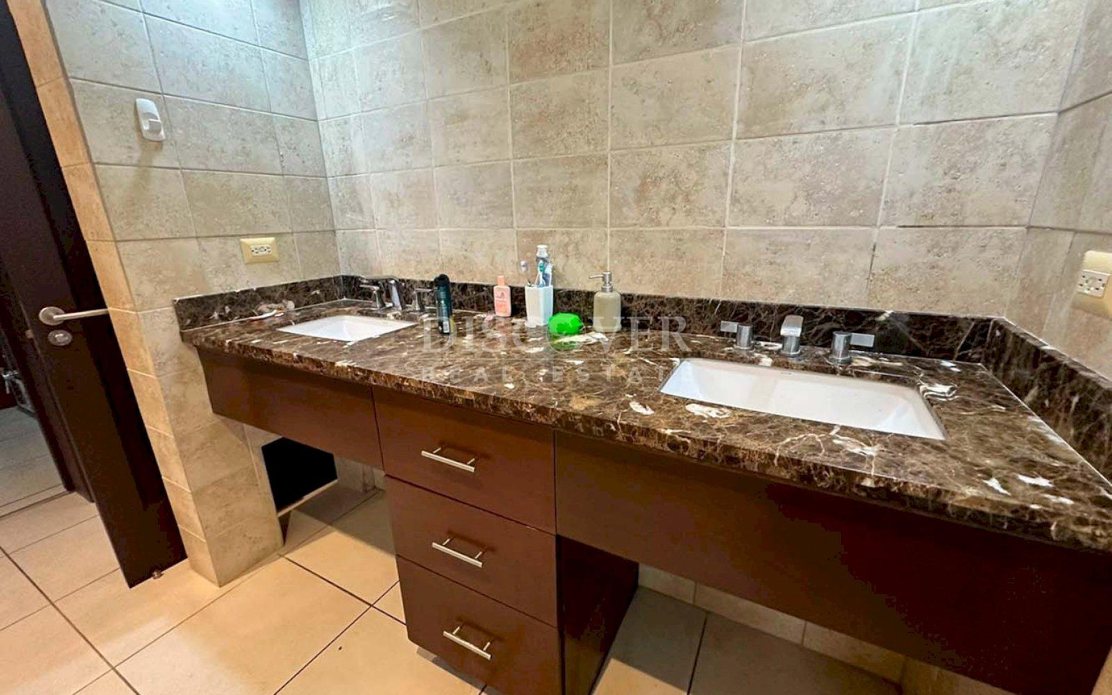  House for sale in Villa Fontana