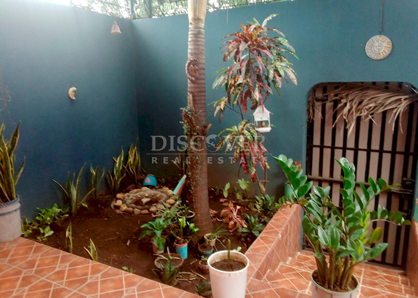 House for sale in Pista Larreynaga - Versatile use