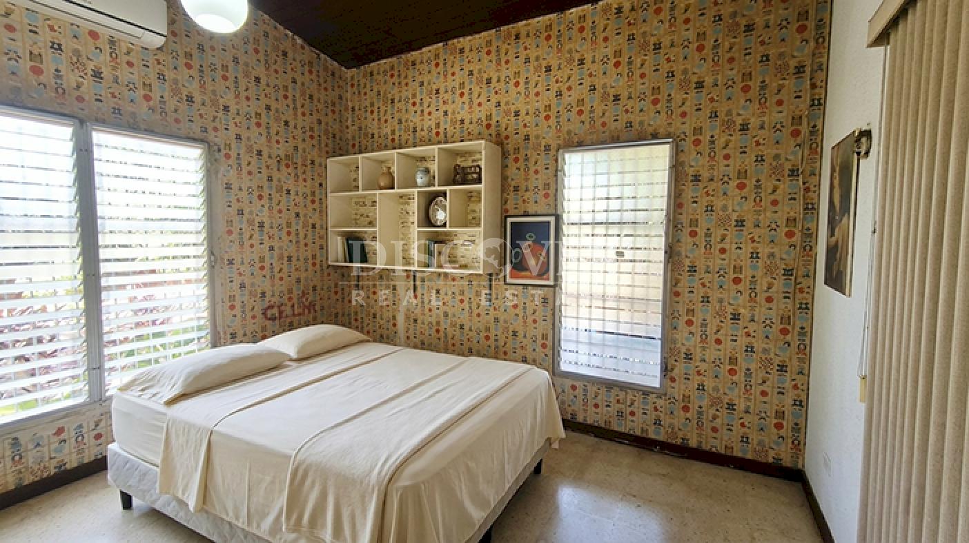 House for rent ideal for a business, in Las Colinas