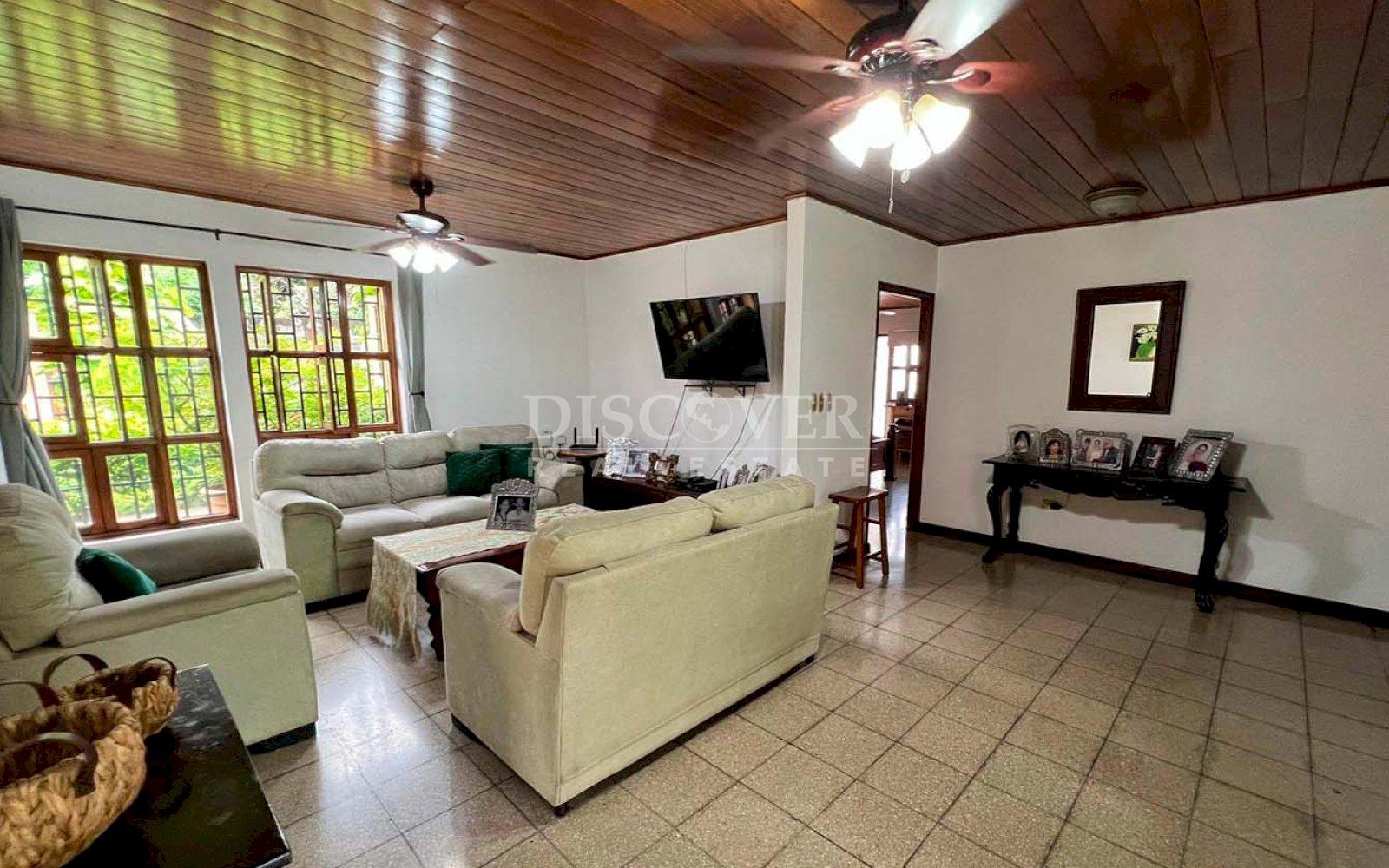 https://images.discovernica.com/propiedad/1600/11_Imagen_de_WhatsApp_2024_09_28_a_las_10.06.16_24dd8a44.jpg