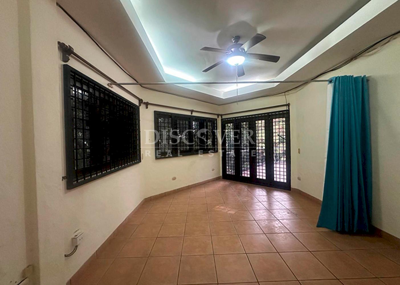 House for sale/rent in Villa Fontana with spectacular lake views 