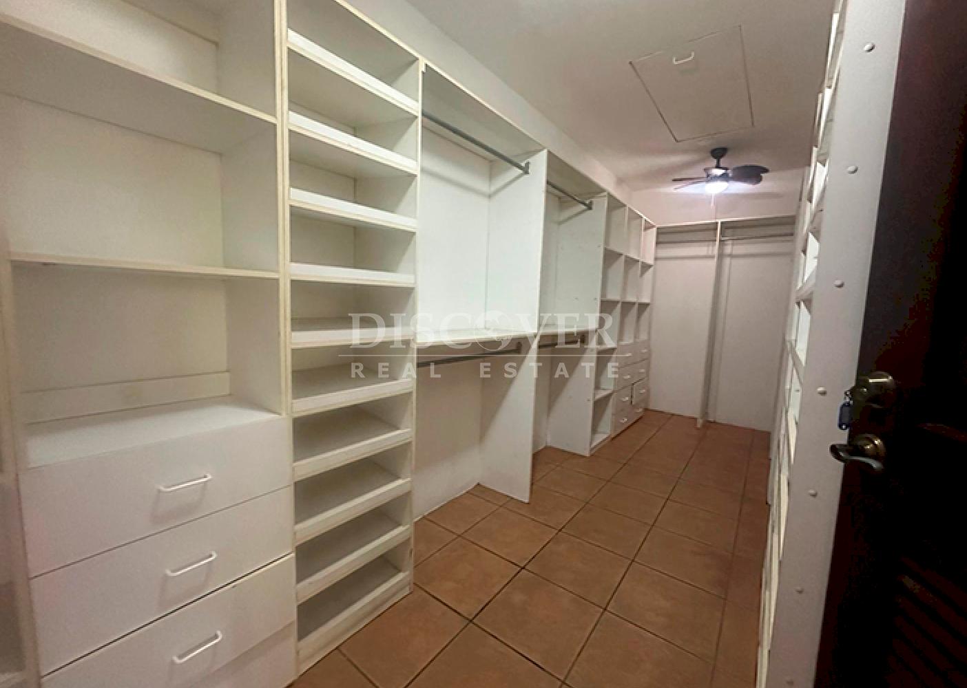 House for sale/rent in Villa Fontana with spectacular lake views 