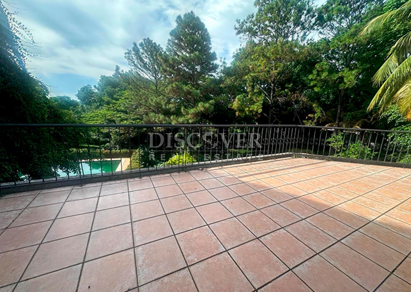 House for sale/rent in Villa Fontana with spectacular lake views 