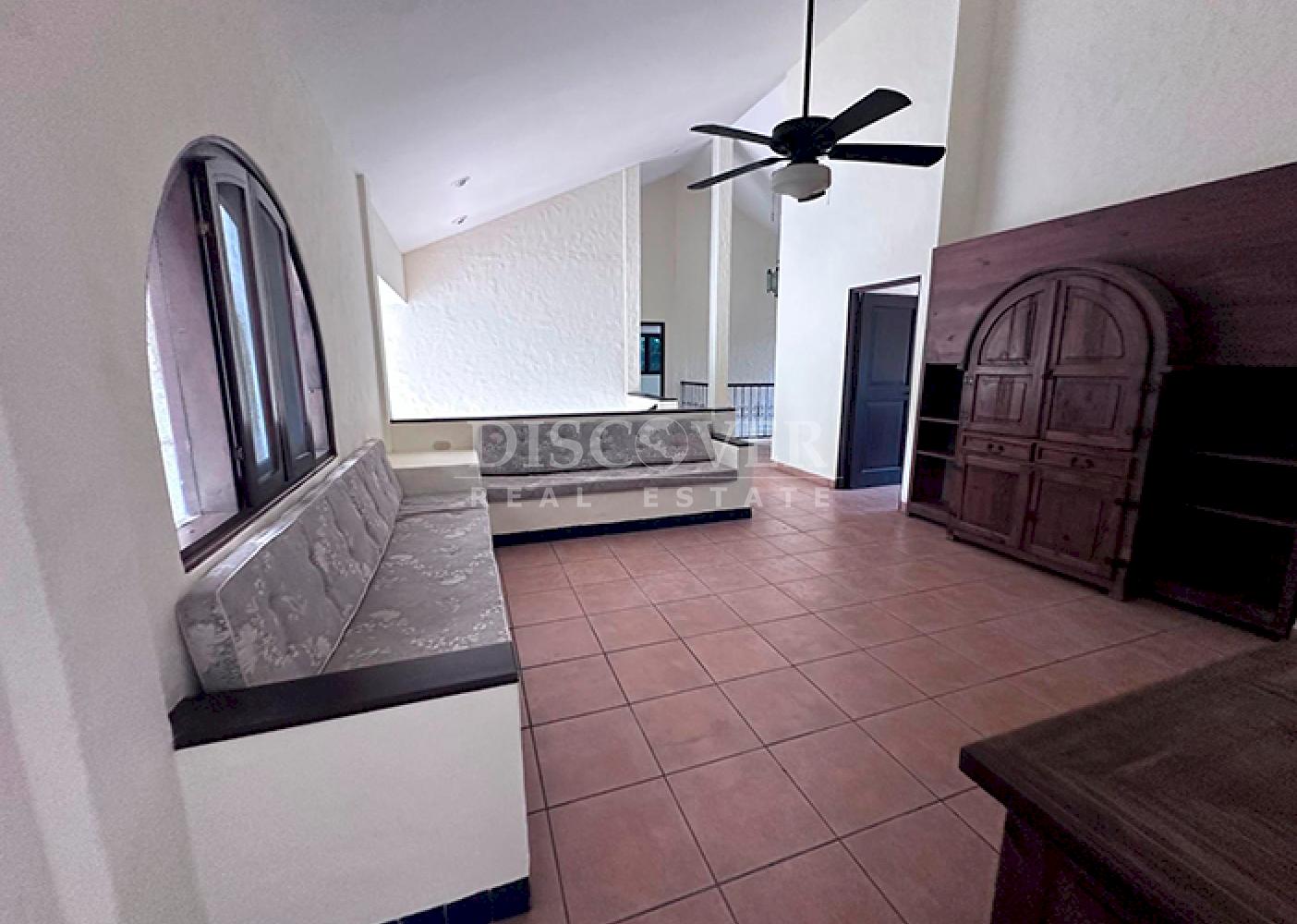 House for sale/rent in Villa Fontana with spectacular lake views 