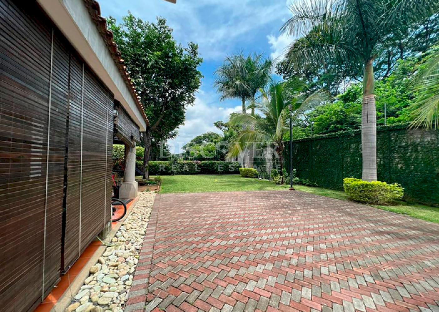  House for sale and rent in Carretera Vieja León 