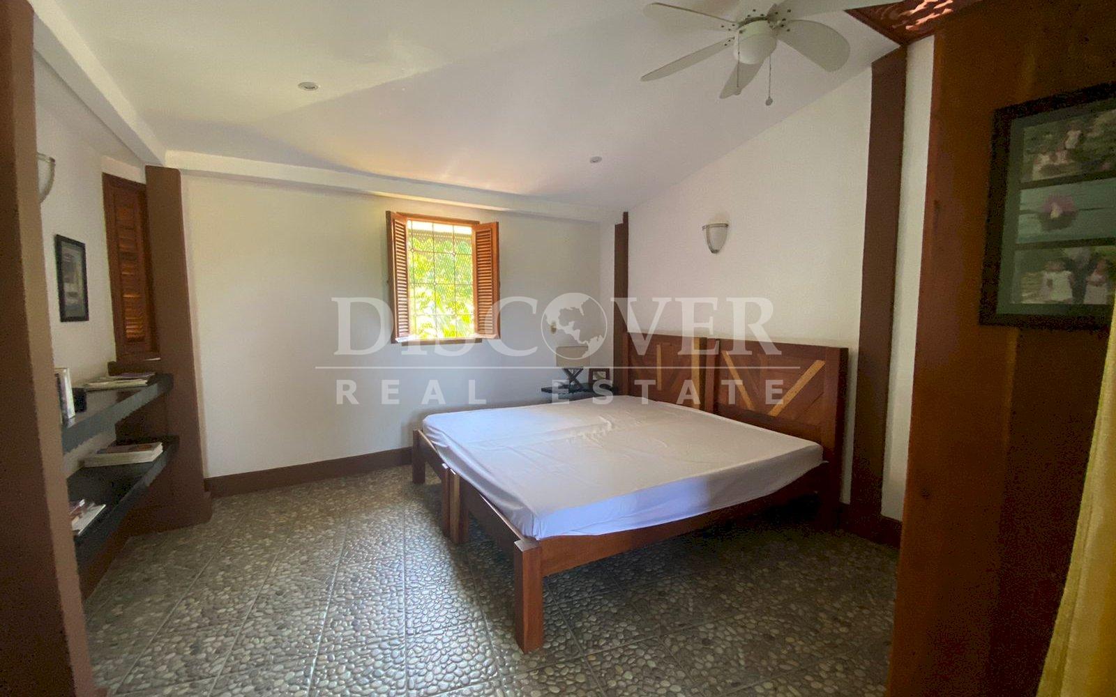  Islet for sale in the port of Asese