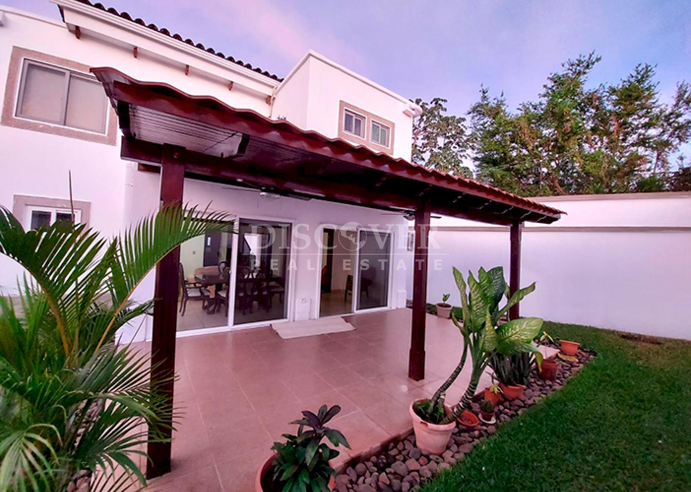 Fully furnished house for rent in a condominium - Las Colinas