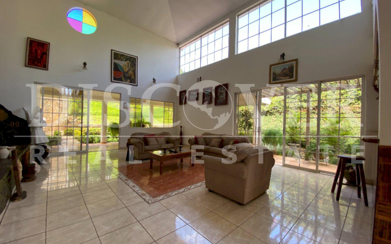 https://images.discovernica.com/propiedad/1600/12568490.jpg.jpeg
