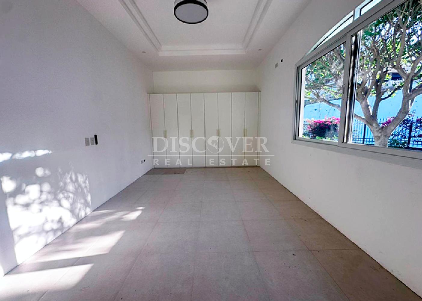 Casa en venta en la zona residencial de Villa Fontana