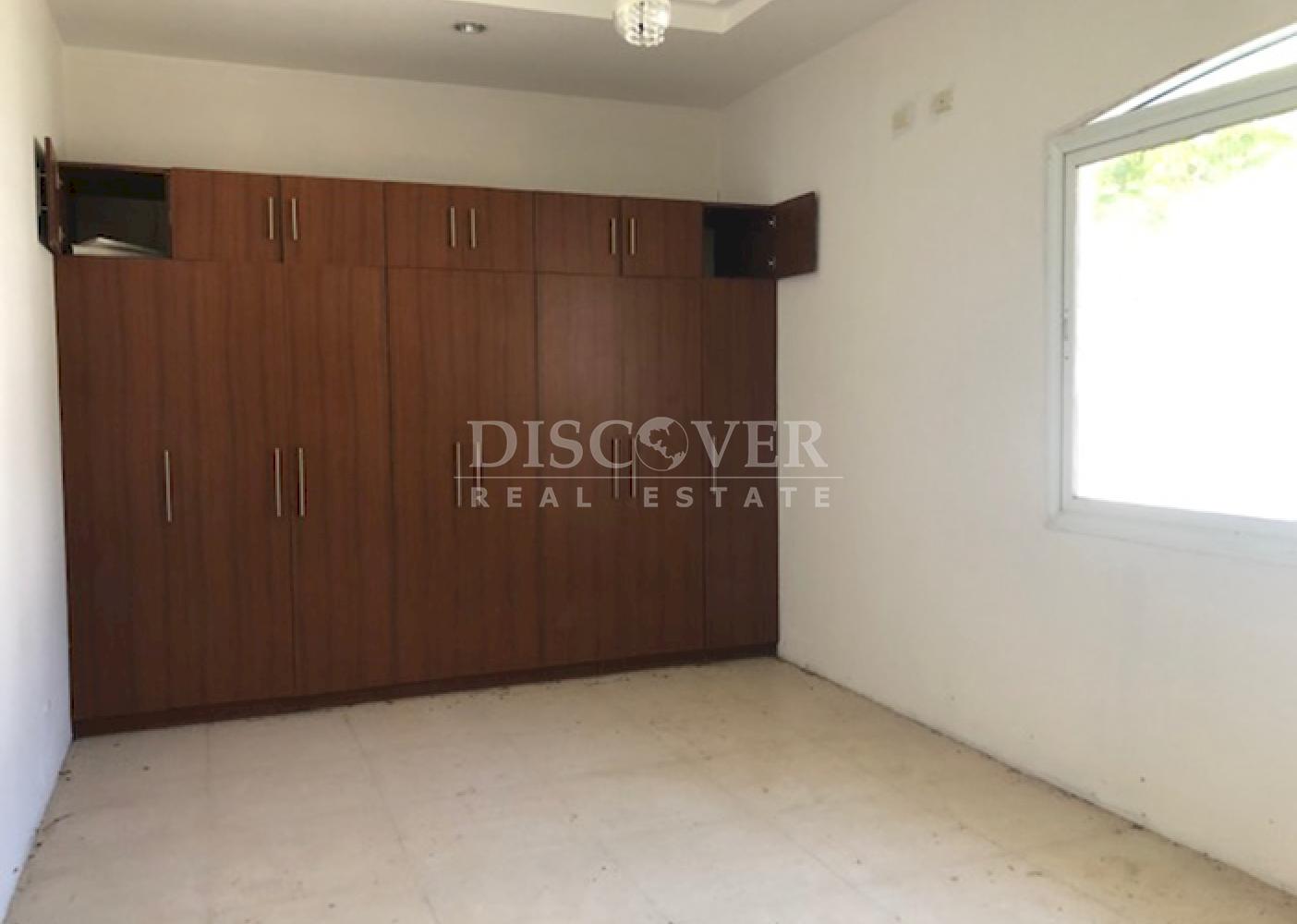 Casa en venta en la zona residencial de Villa Fontana