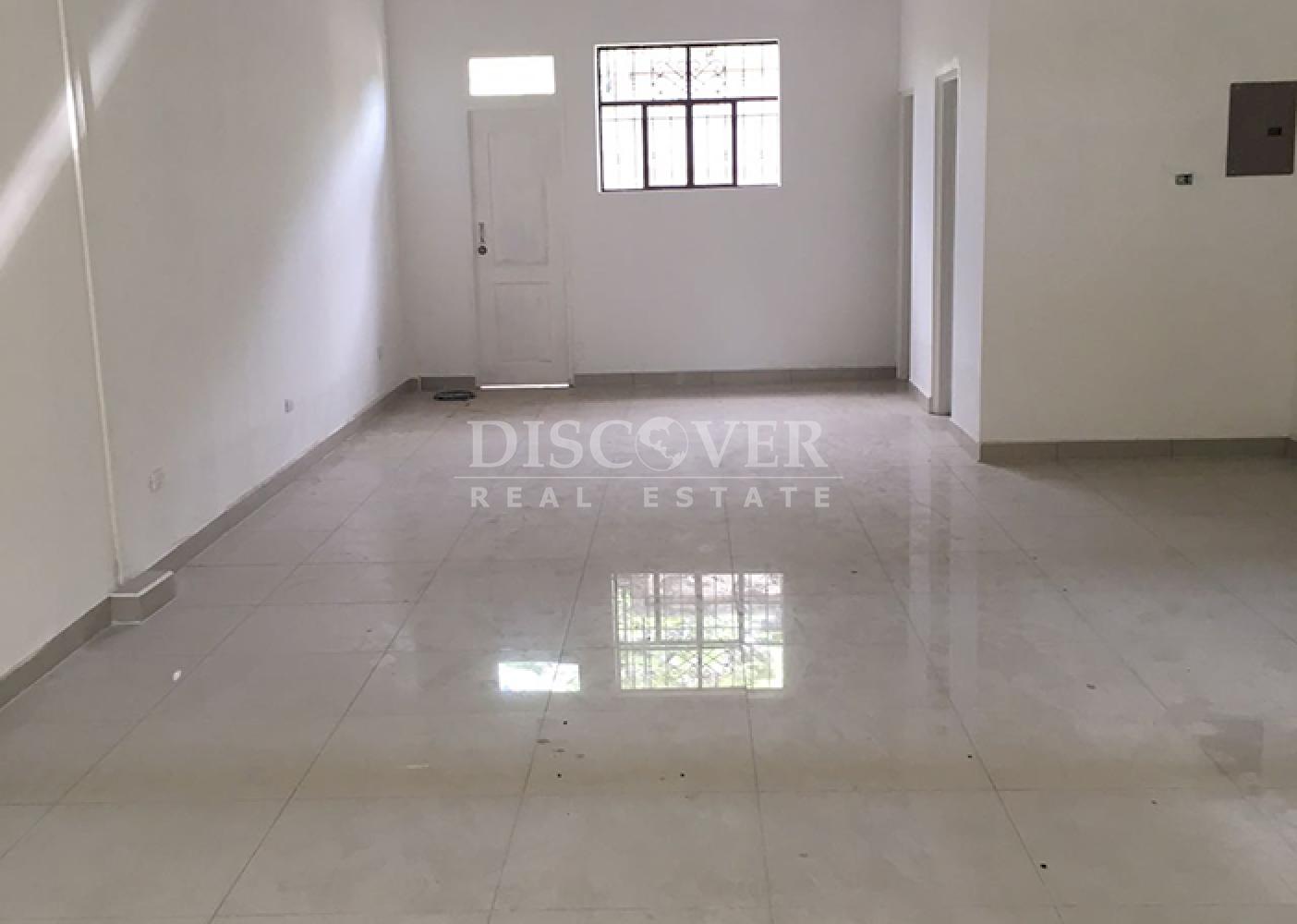  Retail spaces for rent in a shopping center - Jean Paul Genie Avenue