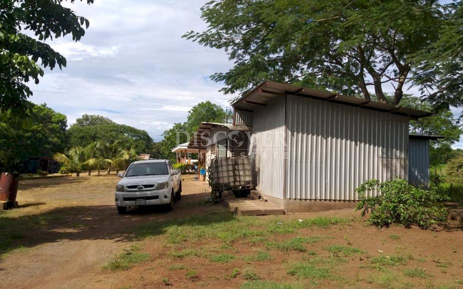  Property for sale in Carazo suitable for poultry.