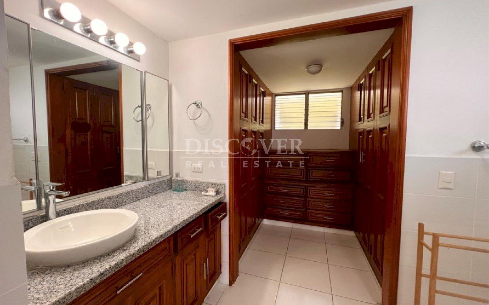 https://images.discovernica.com/propiedad/1600/13238954.jpg