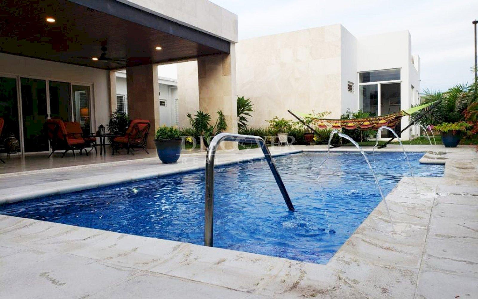 https://images.discovernica.com/propiedad/1600/133412.jpg