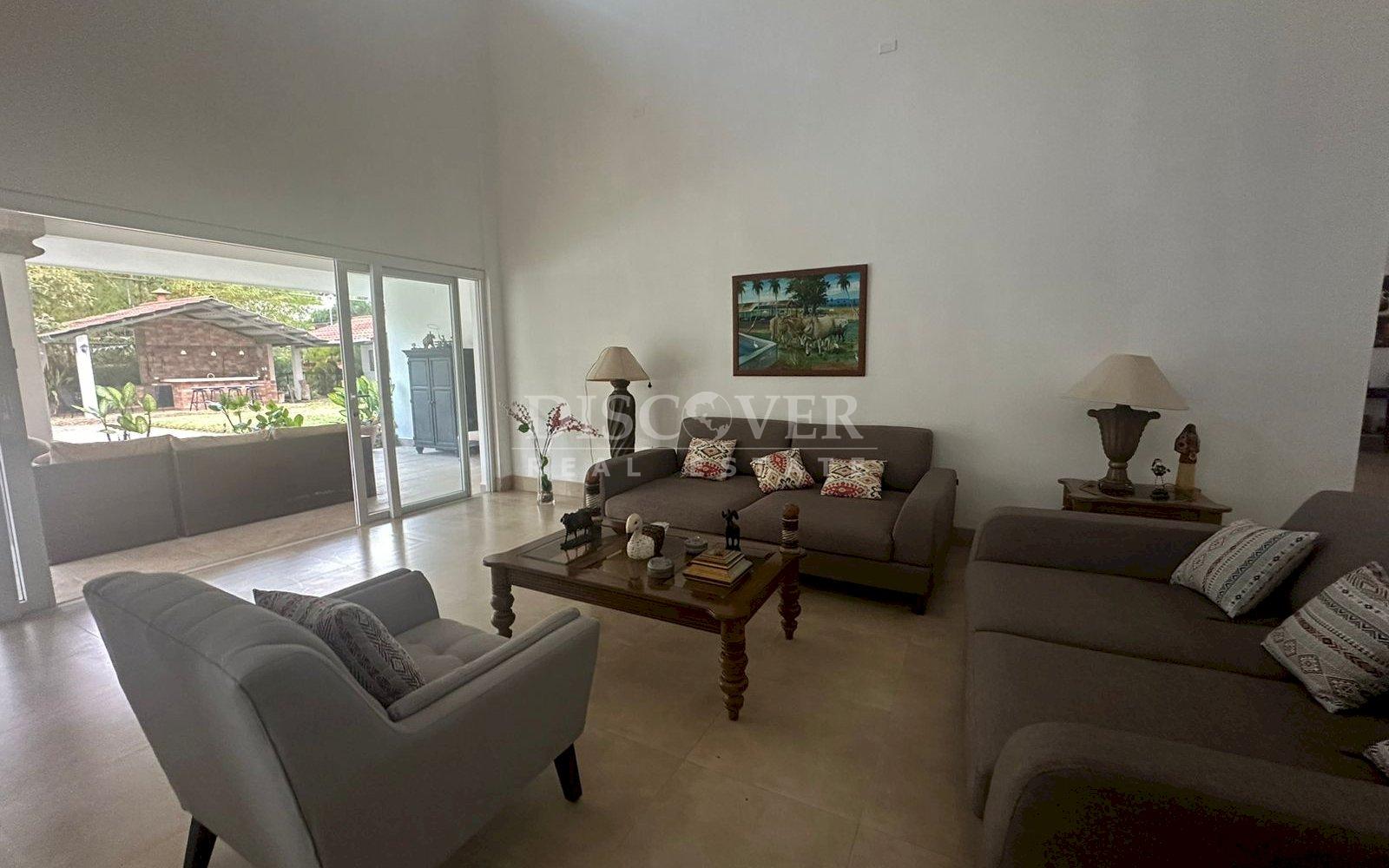 https://images.discovernica.com/propiedad/1600/1341ea9f_d4a9_406d_8f5d_94da984c2fb4.jpg