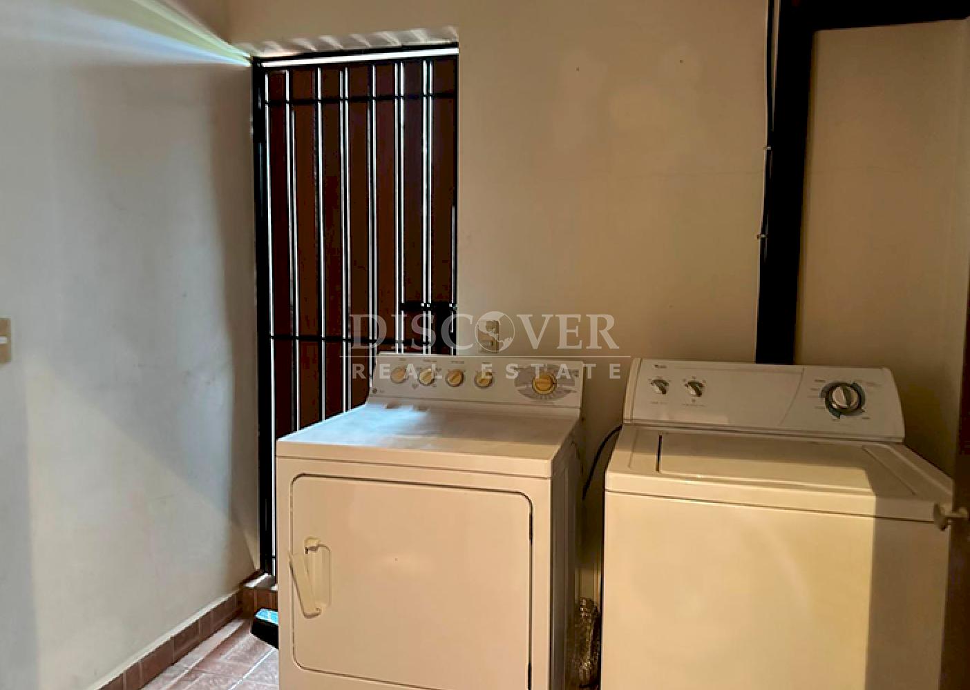  Fully furnished apartment for rent on Carretera Sur