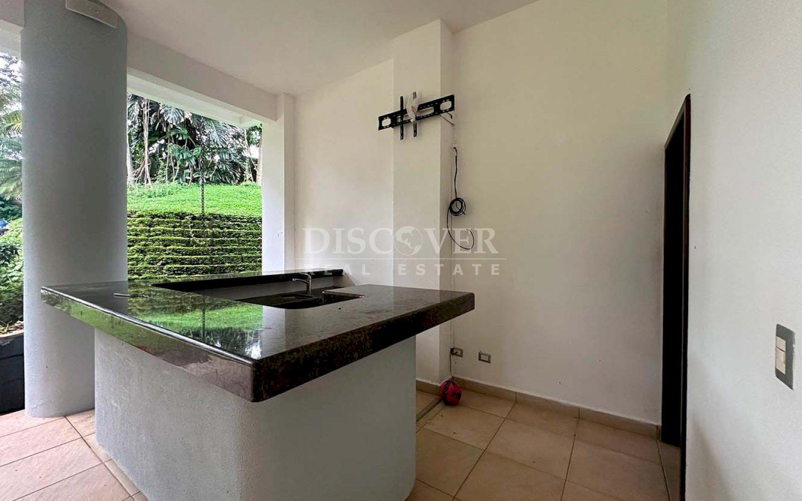  House for sale in Villa Fontana