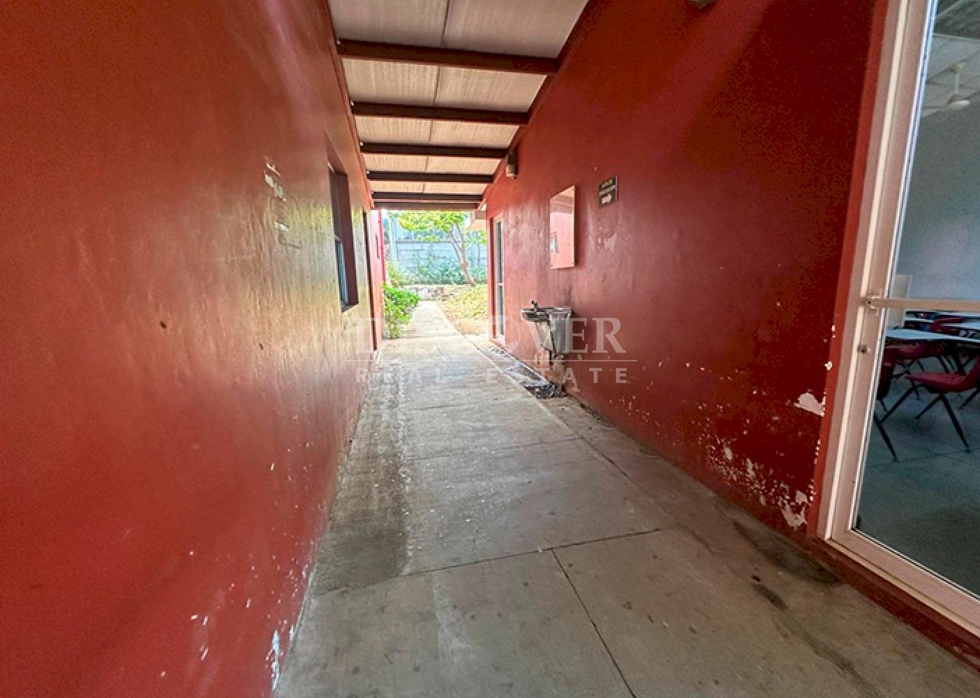  Building for sale or rent in a prime location in Plaza España