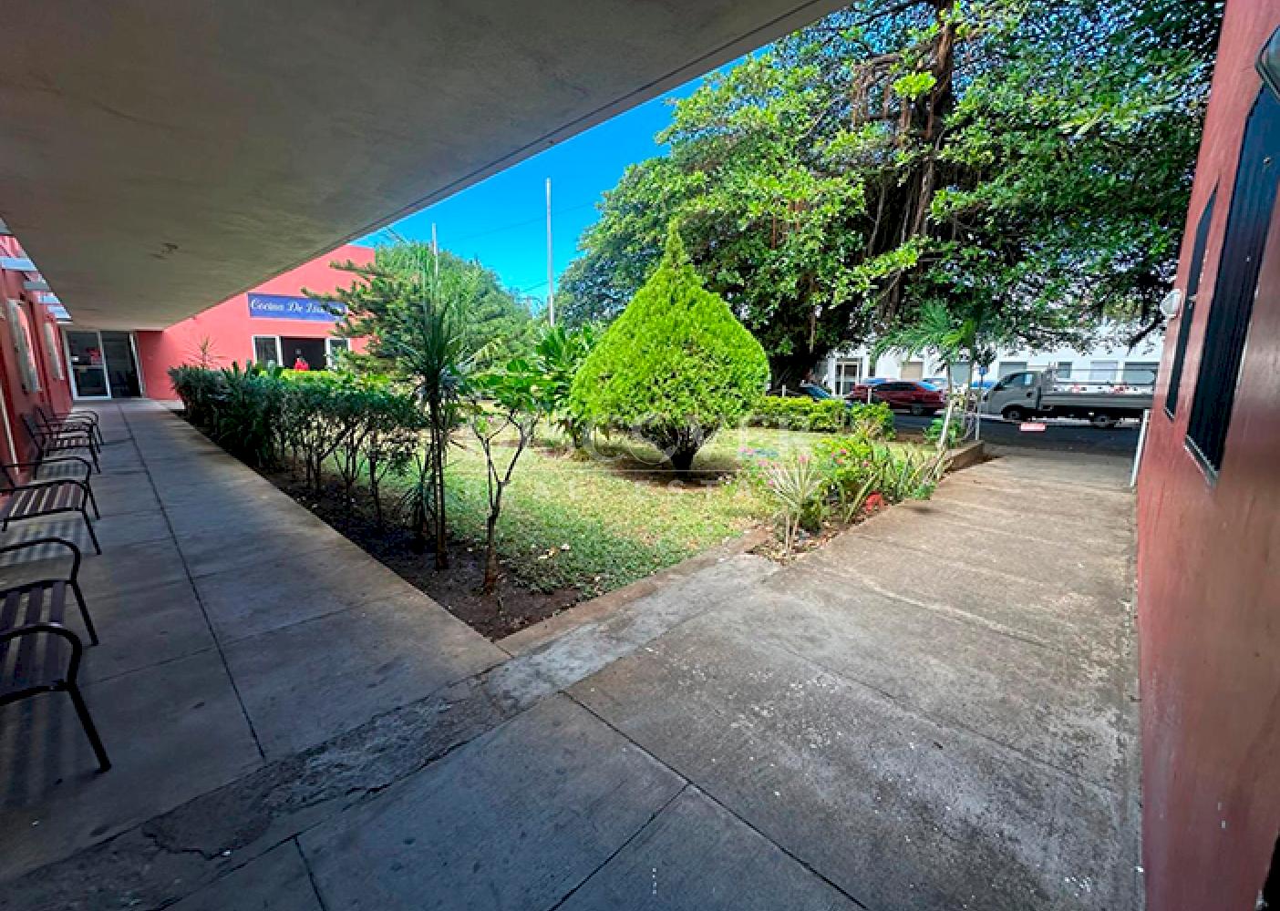  Building for sale or rent in a prime location in Plaza España