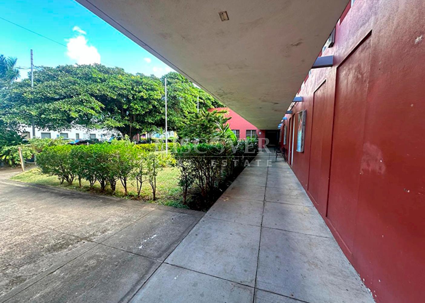  Building for sale or rent in a prime location in Plaza España