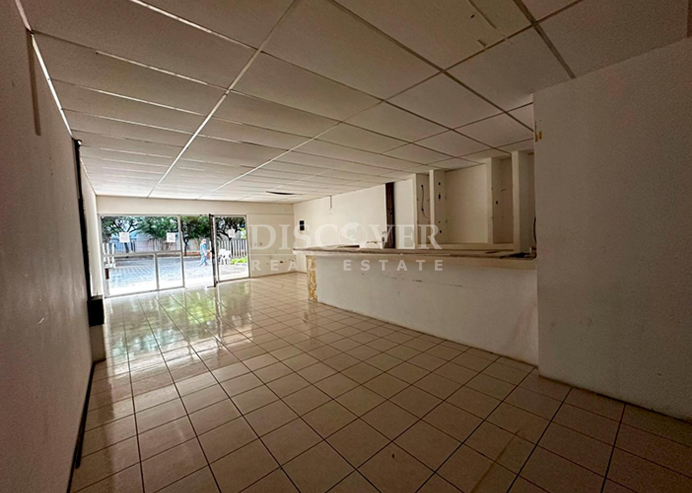 Commercial space for rent in Reparto San Juan