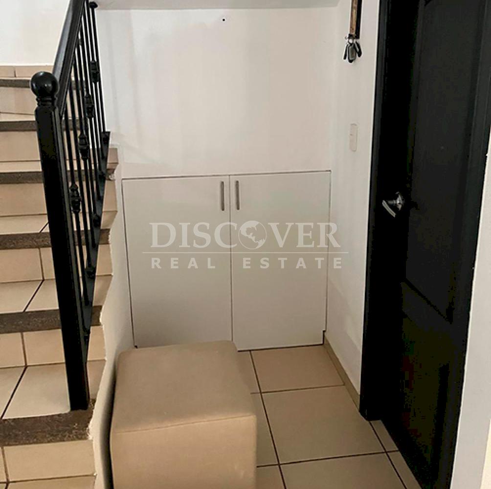  House for sale on the Masaya Highway - Condo area