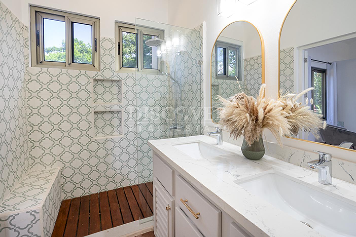  Luxury beach house for sale in Rancho Santana