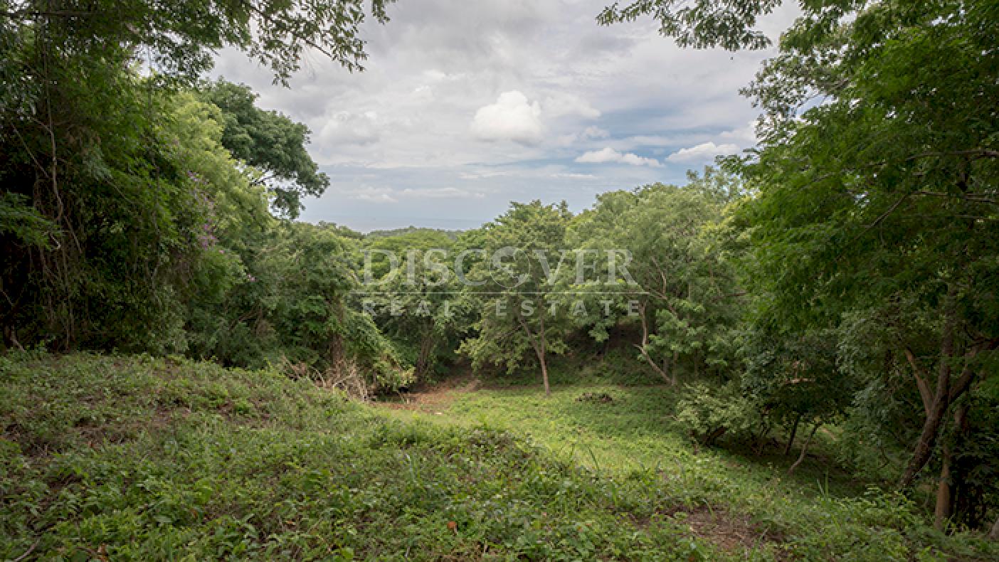 Beach lot for sale in Rancho Santana