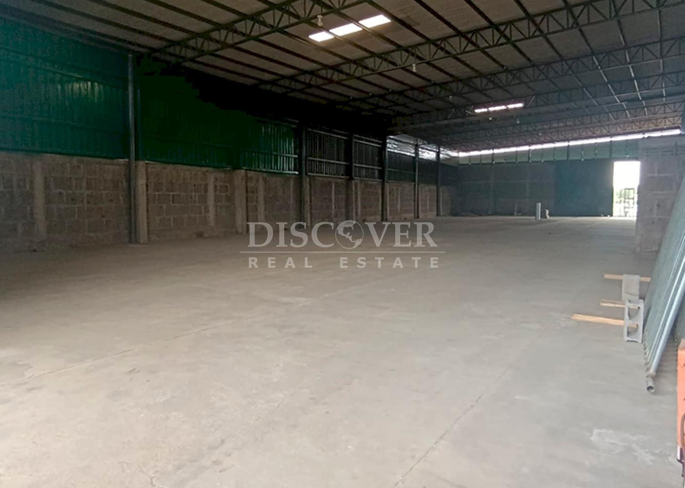  Industrial warehouse for rent on Carretera Norte