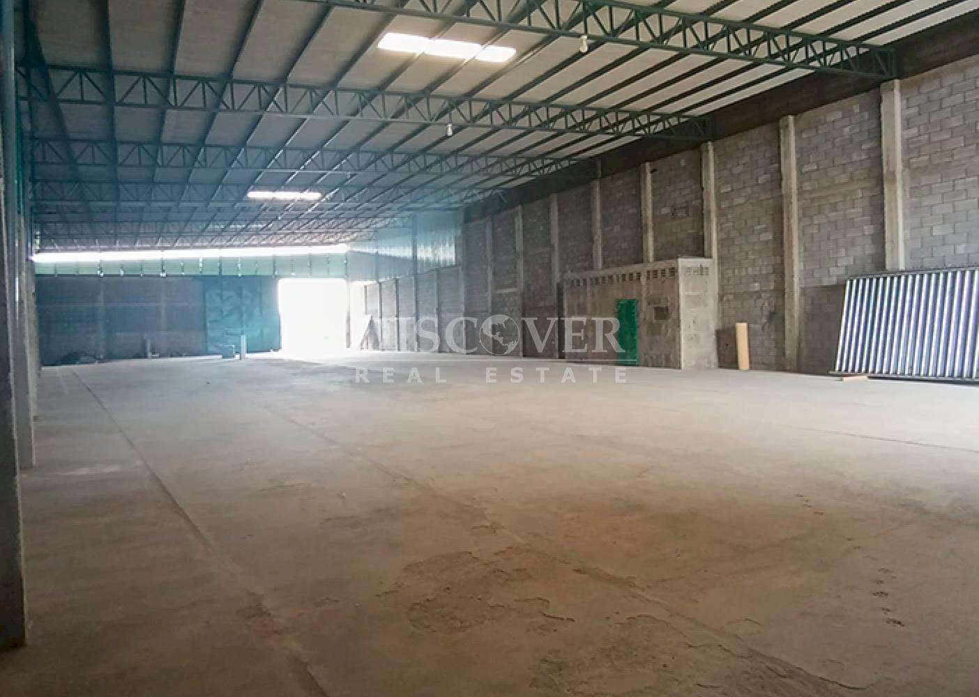  Industrial warehouse for rent on Carretera Norte