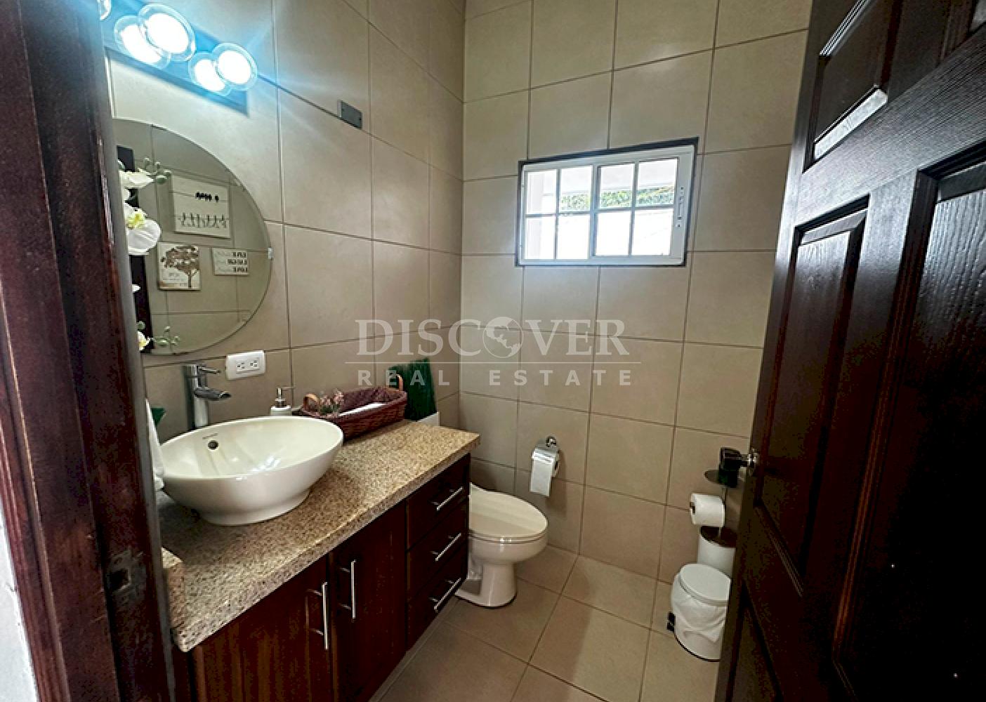  Modern house for sale in residential area - Carretera Vieja a León 