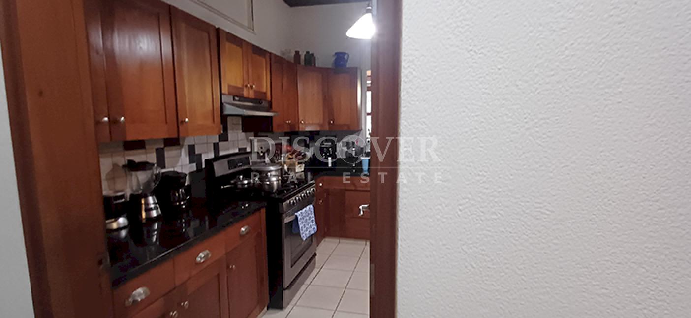  House with pool and tennis court for sale on Carretera Sur