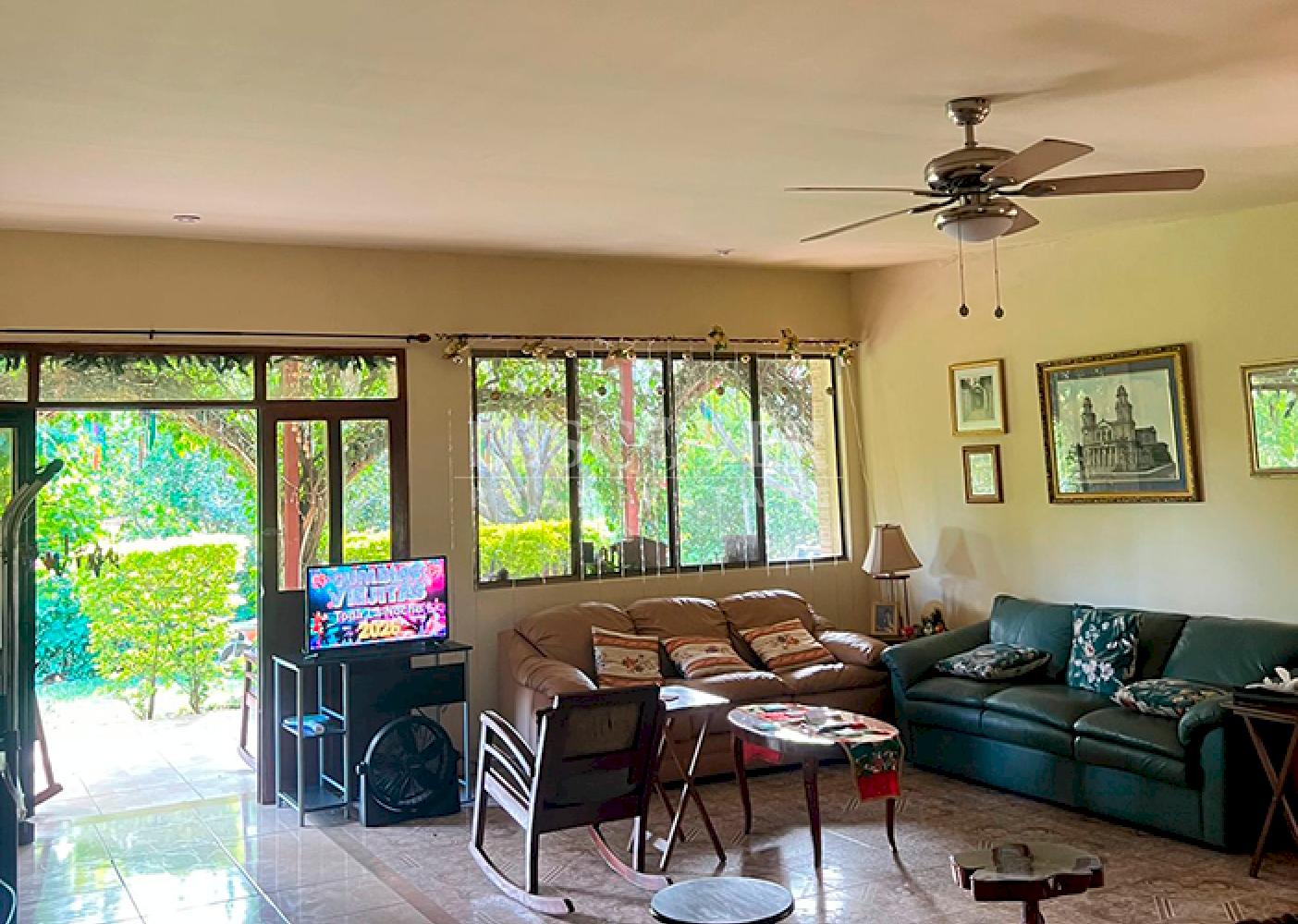  Country house for sale in Santo Domingo 