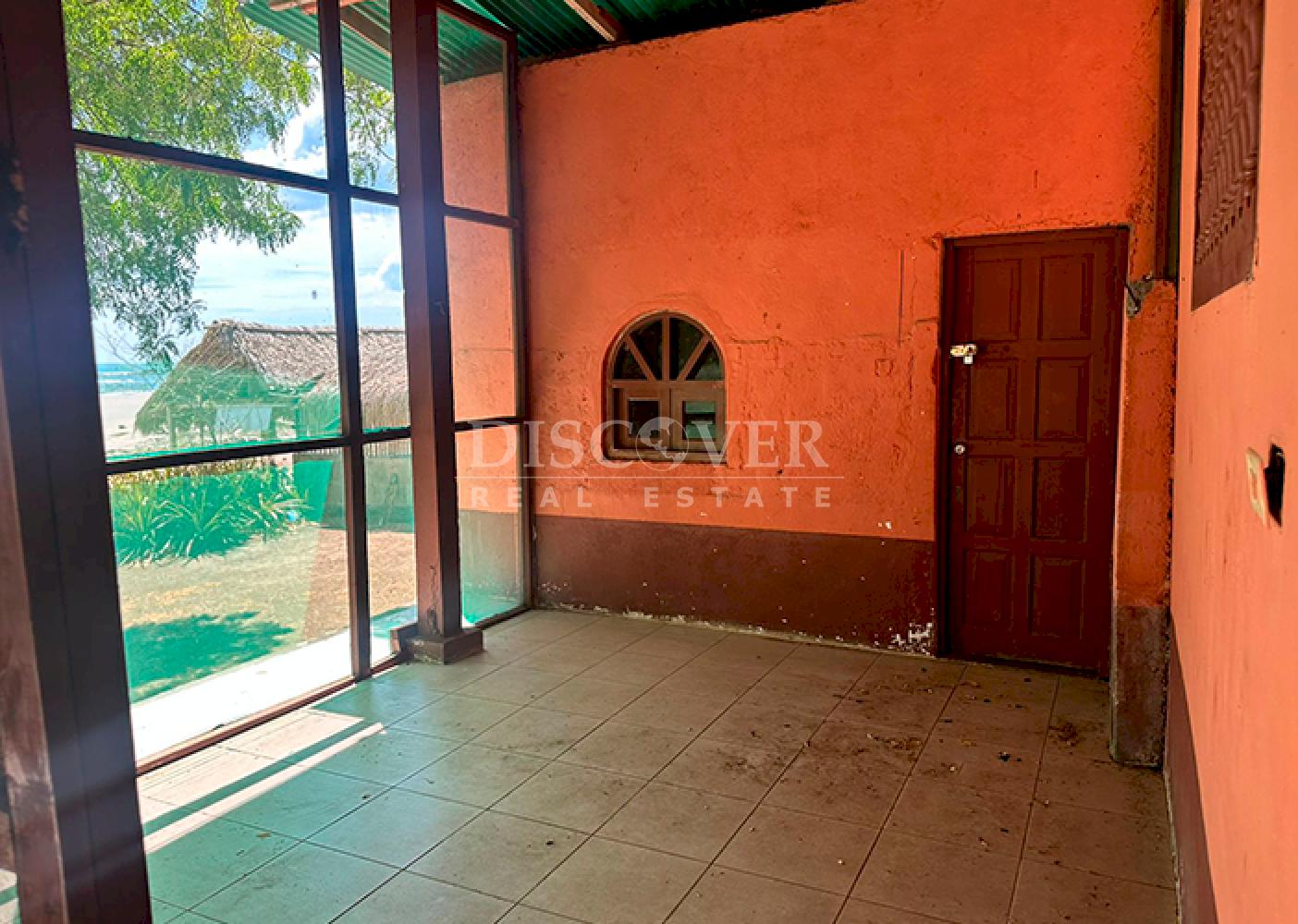 Cozy house with ocean views for sale in Huehuete 