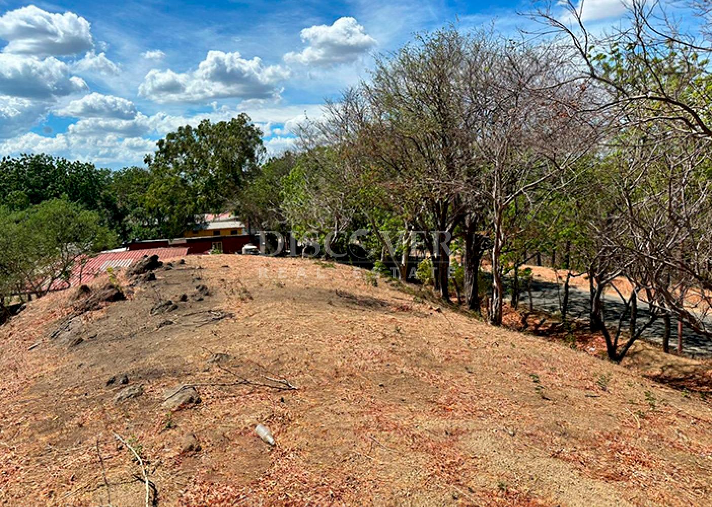 Cozy house with ocean views for sale in Huehuete 