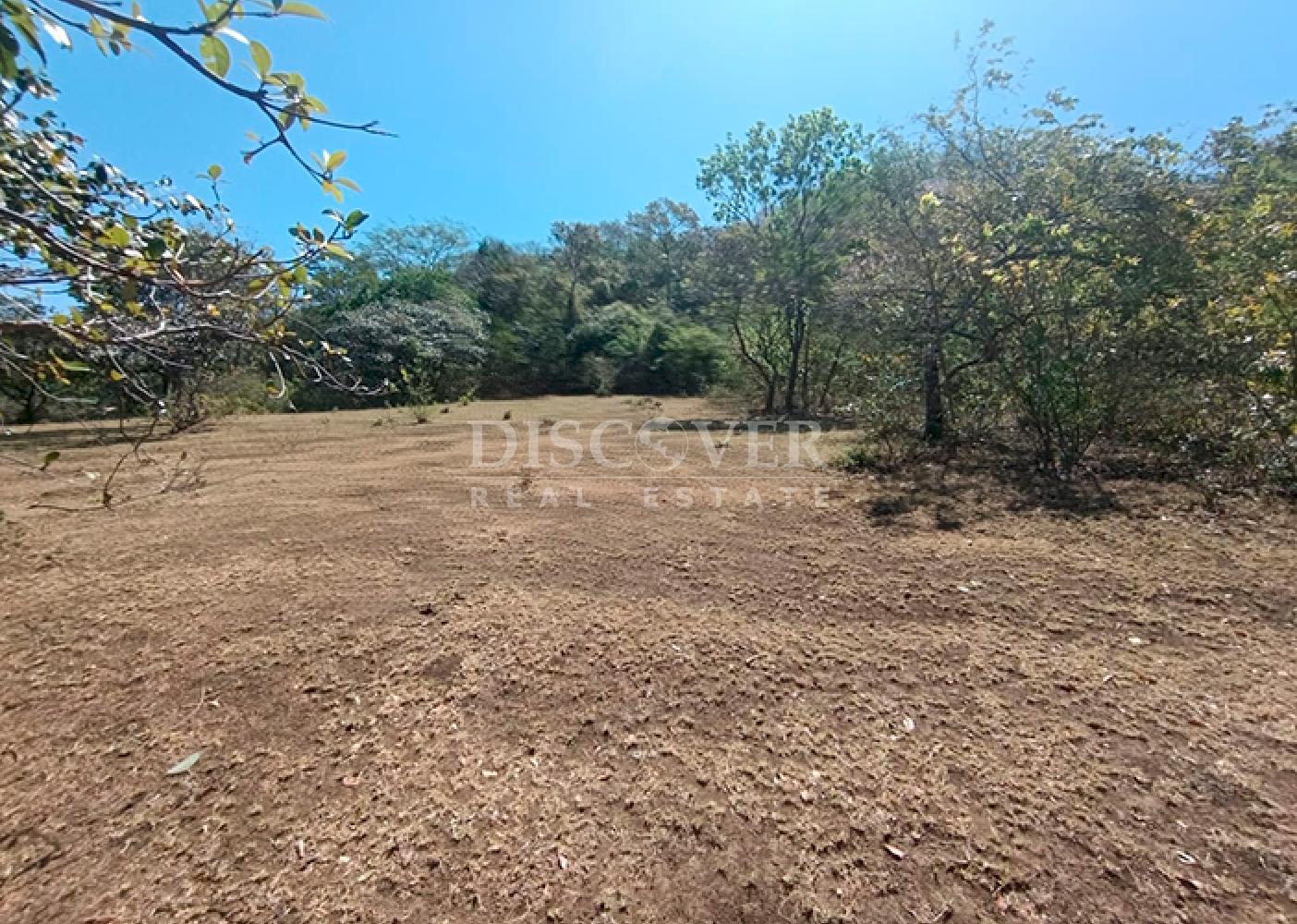  Land for sale opposite the Old Road to León