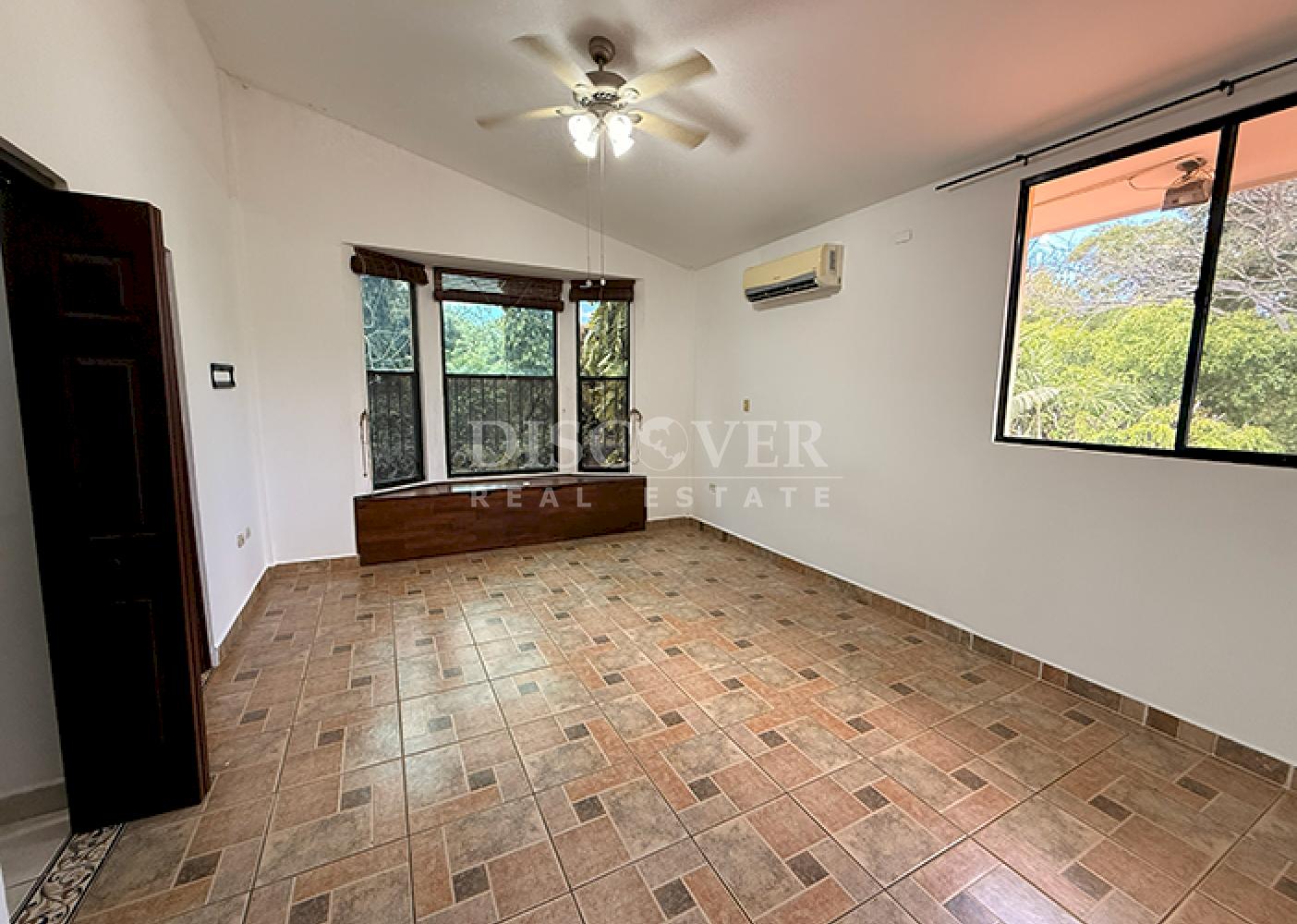 Spacious house for sale/rent in Santo Domingo
