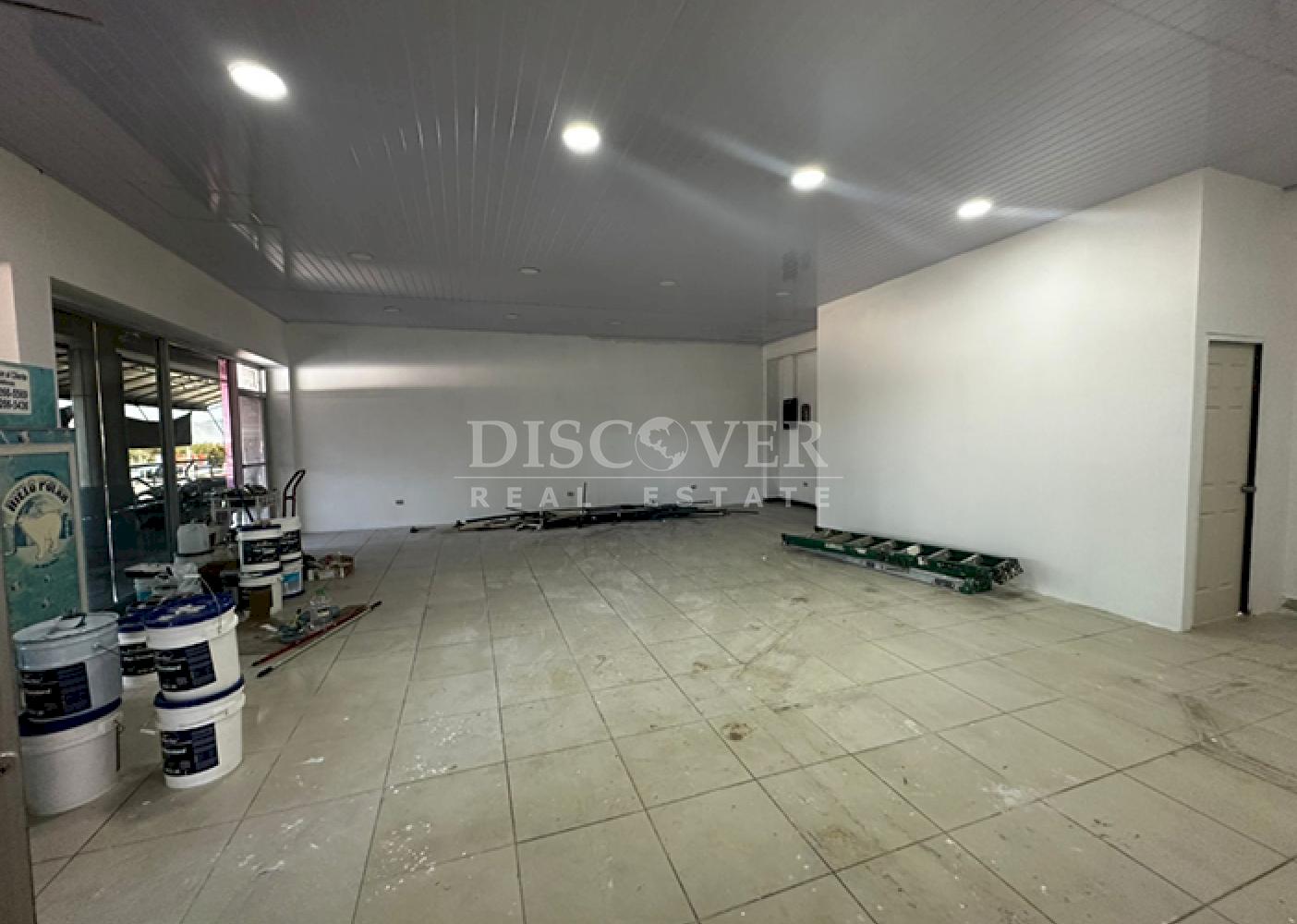  Commercial space for rent in Linda Vista