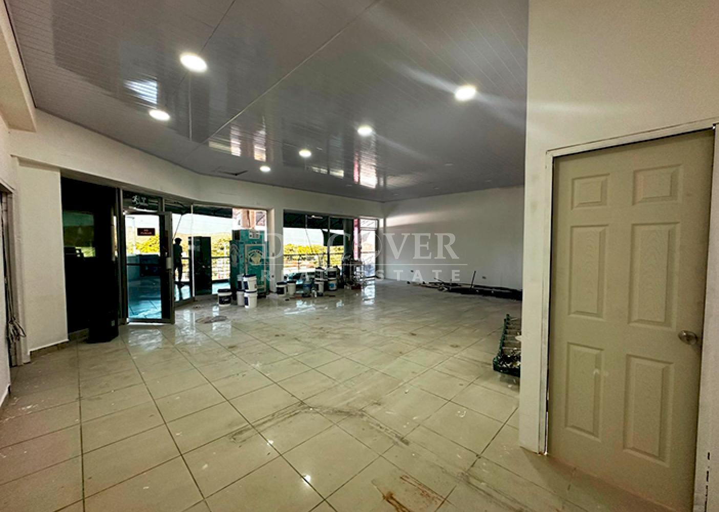 Retail space for rent in Linda Vista shopping mall