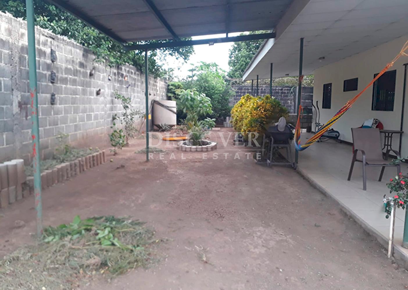 House for sale on Carretera Nueva to León 