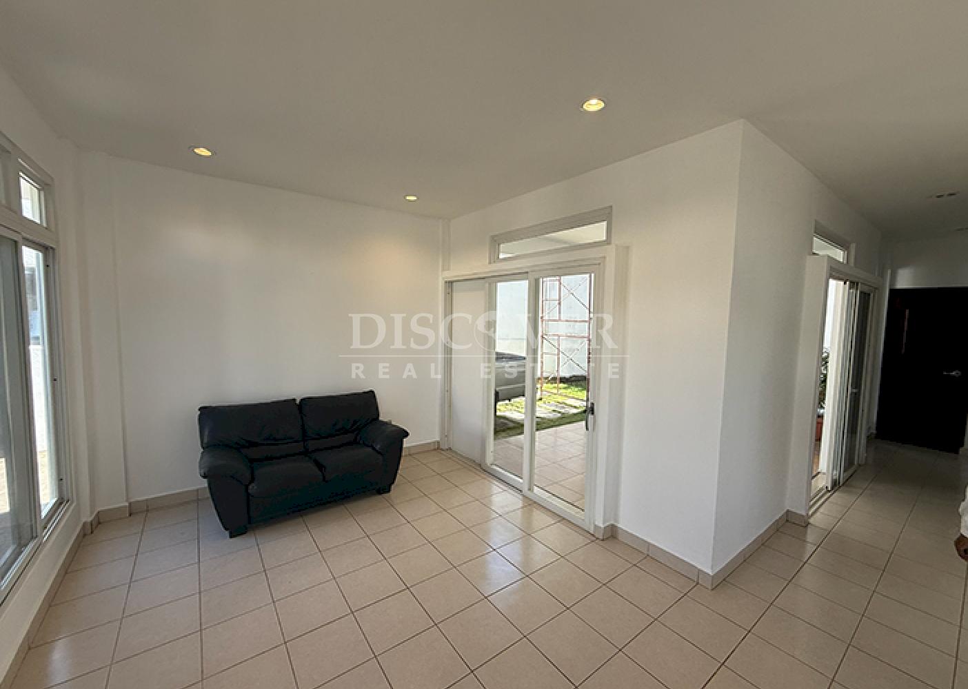  Two-Story House for Rent - Villa Fontana Sur