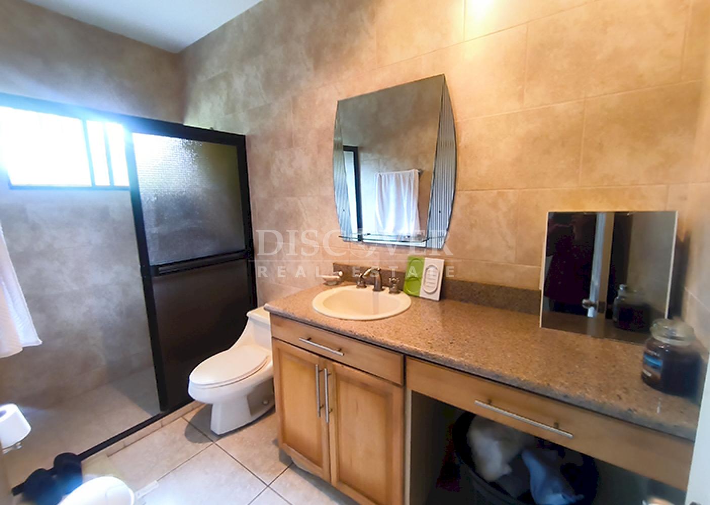 Spacious house for sale in Las Colinas