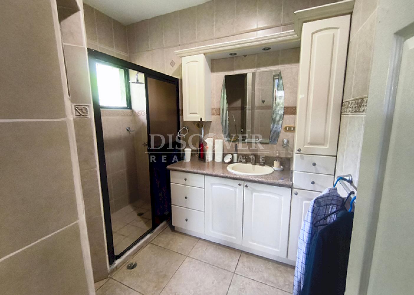 Spacious house for sale in Las Colinas