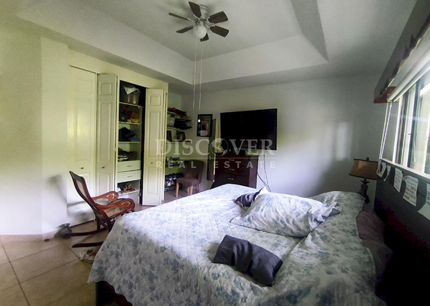 Spacious house for sale in Las Colinas