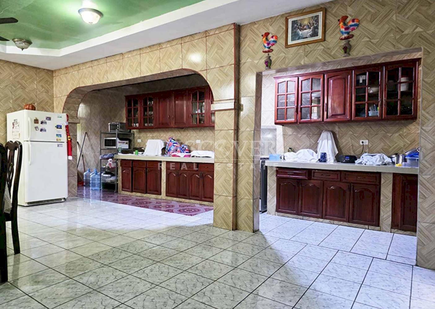  Commercial space for sale in the Iván Montenegro area